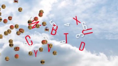 Yüzen emojilerin ve bulutların üzerindeki numaraların animasyonu. Sosyal medya, teknoloji ve iletişim konsepti dijital olarak oluşturulmuş video.