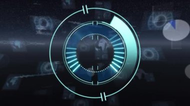 Hareket eden ekranlardaki taramalı veri işleme animasyonu. küresel bağlantılar, iş dünyası, dijital arayüz, teknoloji ve ağ konsepti dijital olarak oluşturulmuş video.