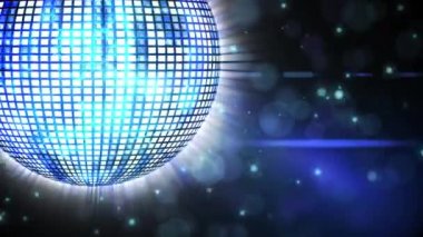 Dönen disko topu ve parlayan ışıkların animasyonu. müzik ve eğlence konsepti dijital olarak oluşturulmuş video.