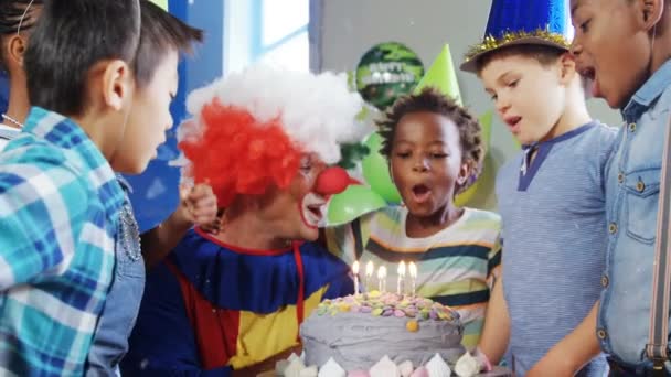 Animáció Esik Különböző Gyerekek Bohóc Születésnapi Partin Party Gyermekkori Ünnepi — Stock videók