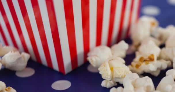 Animatie Van Doos Popcorn Witte Vlekken Nationale Popcorn Dag Viering — Stockvideo