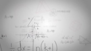 Beyaz arkaplan üzerinde matematiksel denklemlerin animasyonu. okul, eğitim ve dijital arayüz kavramı dijital olarak oluşturulmuş video.