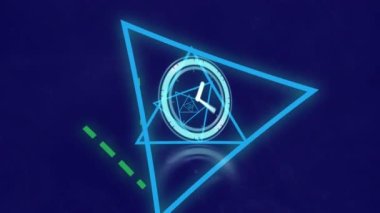 Koyu mavi arkaplandaki geometrik şekillerin üzerindeki saatin animasyonu. zaman geçişi, renk ve hareket kavramı dijital olarak oluşturulmuş video.