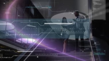 Ofisteki çeşitli iş adamları üzerinde finansal veri işleme animasyonu. küresel iş, veri işleme ve dijital arayüz kavramı dijital olarak oluşturulmuş video.