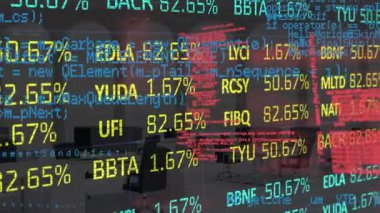 Ofis üzerinde veri işleme ve borsa animasyonu. küresel iş ve dijital arayüz kavramı dijital olarak oluşturulmuş video.