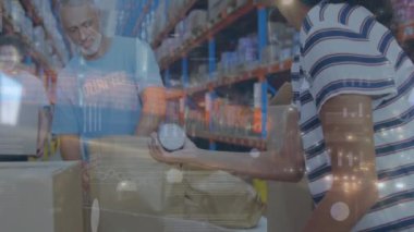 Depoda çalışanların finansal veri işleme animasyonları. küresel gönderim, dağıtım, iş, veri işleme ve teknoloji konsepti dijital olarak oluşturulmuş video.