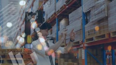 Depoda çalışanların finansal veri işleme animasyonları. küresel gönderim, dağıtım, iş, veri işleme ve teknoloji konsepti dijital olarak oluşturulmuş video.