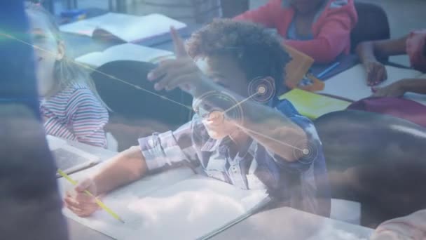 Animazione Reti Connessioni Diversi Scolari Classe Educazione Globale Tecnologia Connessioni — Video Stock