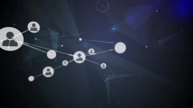 Siyah arkaplandaki simgelerle bağlantı ağlarının animasyonu. küresel bağlantılar, dijital arayüz ve teknoloji konsepti dijital olarak oluşturulmuş video.