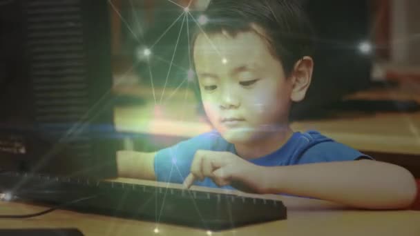 Animation Networks Connections Asian Boy Using Computer Global Connections Digital — Stock Video