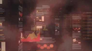 Mavi gökyüzündeki bulutlara karşı istatistiksel veri işleyen ekranların birleşik videosu. iş istatistikleri ve veri kavramı