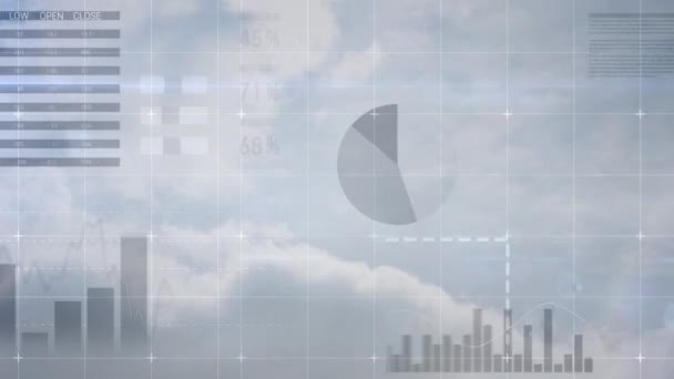 Zusammengesetztes Video Der Statistischen Datenverarbeitung Gegen Wolken Blauen Himmel Unternehmensstatistik — Stockvideo