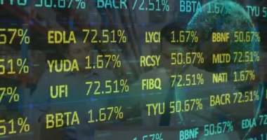 Depodaki çeşitli iş adamları üzerinde borsa animasyonu. küresel sevkiyat, dağıtım ve bağlantılar konsepti dijital olarak oluşturulmuş video.