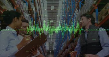 Depodaki çeşitli iş adamları üzerinde finansal veri işleme animasyonu. küresel sevkiyat, dağıtım ve bağlantılar konsepti dijital olarak oluşturulmuş video.