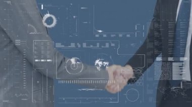 Beyaz iş adamlarının el sıkışması üzerine finansal veri işleme animasyonu. küresel iş, finans, bağlantılar ve dijital arayüz konsepti dijital olarak oluşturulmuş video.