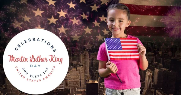 Retrato Una Chica Caucásica Sonriente Sosteniendo Bandera Estados Unidos Por — Foto de Stock