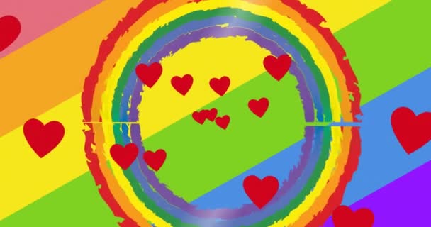 Animación Corazones Sobre Cinta Arco Iris Sobre Fondo Arco Iris — Vídeo de stock