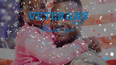 Gaziler Günü animasyonu, kızıyla gülümseyen Afro-Amerikan askeri üzerine yazılmış bir metin. Vatanseverlik ve kutlama konsepti dijital olarak oluşturulmuş video.