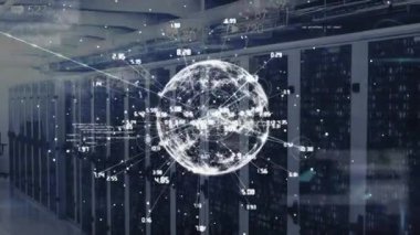Sunucu odasında finansal veri işleme animasyonu. küresel iş, finans, bağlantılar ve dijital arayüz konsepti dijital olarak oluşturulmuş video.
