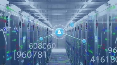 Bilgisayar sunucusu üzerindeki simgelerle bağlantı ağının animasyonu. küresel bağlantılar, dijital arayüz ve teknoloji konsepti dijital olarak oluşturulmuş video.