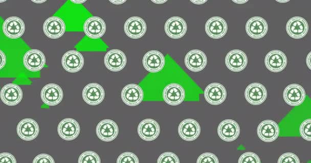 緑の家のアイコン上のリサイクルアイコンのアニメーション 地球環境 グリーンエネルギー デジタルインターフェースの概念をデジタルで生成し — ストック動画