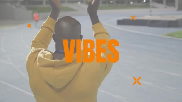 Animação Vibrações Texto Sobre Africano Americano Treinador Masculino Batendo Palmas — Vídeo de Stock