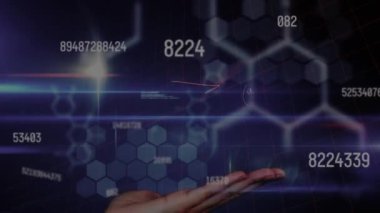 DNA dizilimi ve bilimsel veri işleme animasyonu. eğitim, bilim, öğrenme ve bilgi konsepti dijital olarak oluşturulmuş video.