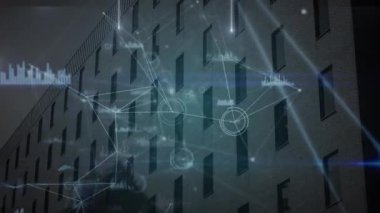 Bina üzerinde finansal veri işleme animasyonu. küresel iş, finans, bağlantılar ve dijital arayüz konsepti dijital olarak oluşturulmuş video.