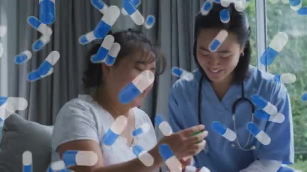 Animering Piller Ikon Över Asiatisk Kvinnlig Läkare Och Patient Globalt — Stockvideo