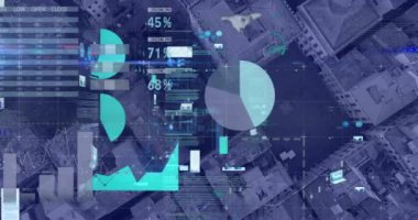 Şehirdeki finansal veri işleme videosu. küresel iş, finans, teknoloji ve bağlantılar konsepti dijital olarak oluşturulmuş video.