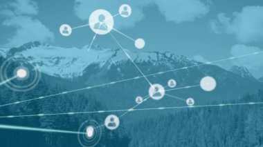 Dağların ötesindeki bağlantıların videosu. dijital arayüzler konsept ve bağlantılar konsepti dijital olarak oluşturulmuş video.