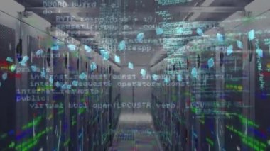 Sunucu odasındaki veri işleme ve DNA iplikçiklerinin animasyonu. bulut hesaplama ve veri işleme kavramı dijital olarak oluşturulmuş video.