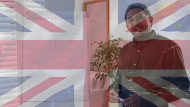 Animation Drapeau Britannique Sur Enseignant Masculin Biracial Journée Langue Anglaise — Video