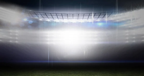 在泛泛而谈的体育场上 模糊的移动灯光和爆裂的灯光点点的图像 体育与竞争 概念数字化生成的图像 — 图库照片