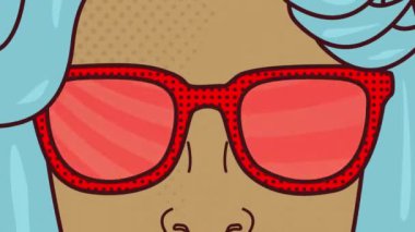 Kırmızı çizgili güneş gözlüklü retro kadın yüzü animasyonu. Retro iletişim ve renk konsepti dijital olarak oluşturulmuş video.
