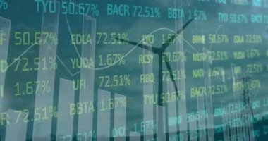 Mavi arka planda rüzgar türbini üzerinde istatistik ve veri işleme animasyonu. Çevre, yenilenebilir enerji ve sürdürülebilirlik kavramı dijital olarak oluşturulmuş video.
