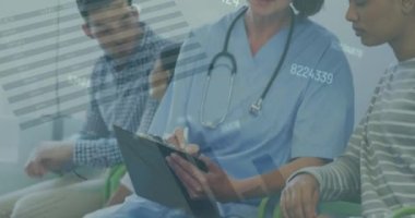 Beyaz kadın doktorun not tutması üzerine istatistik ve veri işleme animasyonu. tıp ve sağlık hizmetleri kavramı dijital olarak üretilen video.