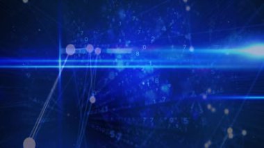 Mavi arkaplanda veri işleme ve ikili kodlama animasyonu. küresel veri işleme ve dijital arayüz konsepti dijital olarak oluşturulmuş video.