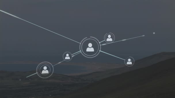 Анимация Сети Связей Иконками Над Ландшафтом Глобальный Цифровой Интерфейс Технологии — стоковое видео