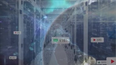 Dünya ve sunucu odasındaki medya simgeleriyle bağlantı ağının animasyonu. Sosyal medya ve iletişim arayüzü kavramı dijital olarak oluşturulmuş video.