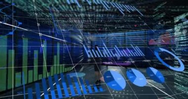 Finansal veri işleme animasyonu ve beyaz iş kadını sayısının artması. küresel iş, dijital arayüz ve teknoloji konsepti dijital olarak oluşturulmuş video.