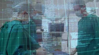 Çeşitli erkek ve kadın cerrahlar üzerinde veri işleme animasyonu. küresel tıp, sağlık ve dijital arayüz kavramı dijital olarak üretilen video.