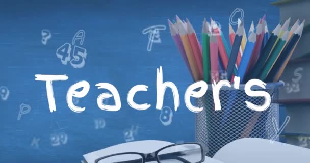 青を背景に色鉛筆や数字で幸せな先生の日のアニメーション 教育と学習の概念をデジタルで生成し — ストック動画