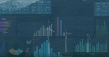 Rüzgar türbinleri üzerinde finansal veri işleme animasyonu. küresel finans, iş ve dijital arayüz kavramı dijital olarak oluşturulmuş video.