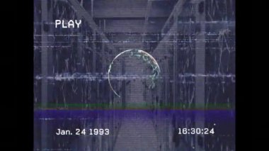 Sunucu odasında veri işleme ve küre animasyonu. küresel teknoloji, bağlantılar ve dijital arayüz konsepti dijital olarak oluşturulmuş video.