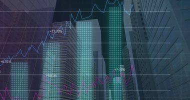 Şehir manzarası üzerinde finansal veri işleme resmi. küresel iş, finans, bağlantılar ve dijital arayüz konsepti dijital olarak oluşturulmuş görüntü.