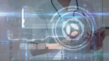 Kafkas kadın doktor üzerinde veri işleme animasyonu. küresel tıp, bağlantılar ve teknoloji konsepti dijital olarak oluşturulmuş video.