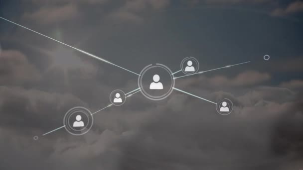 Animação Rede Conexões Com Ícones Sobre Nuvens Conceito Global Negócios — Vídeo de Stock