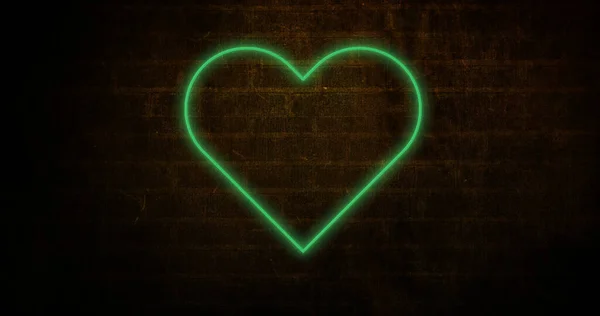 Bild Eines Leuchtenden Neonfarbenen Herzsymbols Der Ziegelwand Social Media Und — Stockfoto