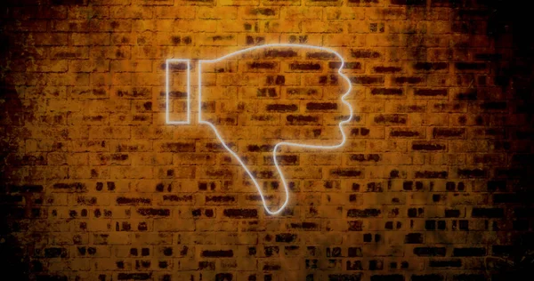 Wizerunek Świecącego Neonowego Kciuka Ceglanej Ścianie Media Społecznościowe Koncepcja Komunikacji — Zdjęcie stockowe